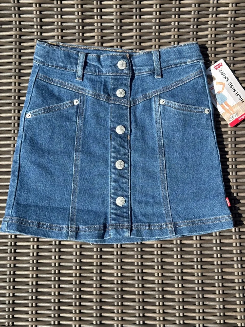 Levi's High Rise Skirt - Size 8 - NWT